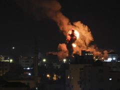 غارات إسرائيلية عنيفة على جنوب لبنان