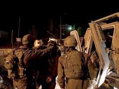 الاحتلال يعتقل شابين من بلدة عزون شرق قلقيلية