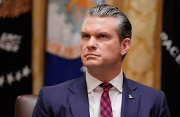 وزير الحرب الأمريكي: مستعدون لتنفيذ أوامر ترامب بشأن إيران