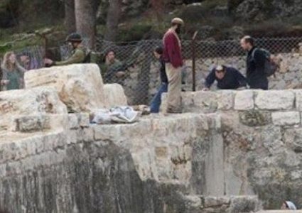 مستوطنون وقوات الاحتلال يقتحمون برك سليمان جنوب بيت لحم