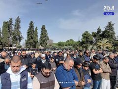 70 ألفا يؤدون صلاة الجمعة في المسجد الأقصى