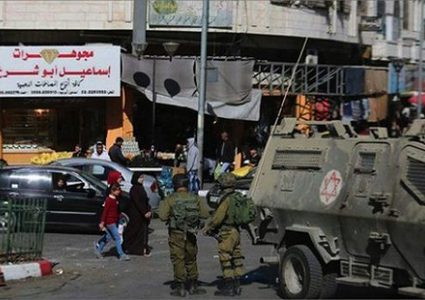 الاحتلال يغلق وسط مدينة الخليل لتأمين اقتحام المستوطنين