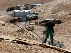 "البيدر": إفراغ قرية شلال العوجا بالكامل بعد سنوات من العنف والانتهاكات