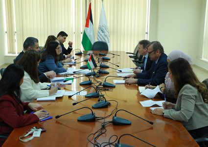 عقد جلسة مشاورات سياسية بين وزارة الخارجية الفلسطينية ونظيرتها الهولندية