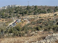 الاحتلال يغلق حاجز عطارة العسكري شمال رام الله