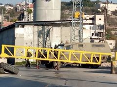 قوات الاحتلال تُغلق مداخل تقوع جنوب شرق بيت لحم