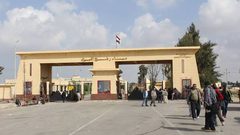 جيش الاحتلال سيفحص الفلسطينيين على معبر رفح عبر ممرّ "ريغافيم"