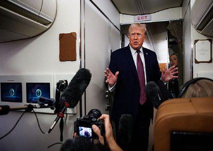 ترامب: محادثات جادة مع إيران.. وسفن حربية كبيرة تبحر باتجاهها