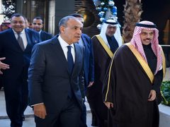 مصر والسعودية تؤكدان أهمية وقف التصعيد في المنطقة ورفض استخدام القوة