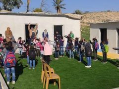 مستوطنون يعرقلون عمل الطواقم التعليمية في مدرسة المالح بالأغوار الشمالية