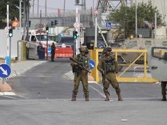 لليوم الثاني: الاحتلال يواصل إغلاق مدخل ترمسعيا شمال رام الله