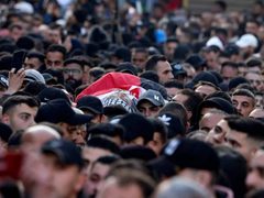 تشييع جثمان الشهيد عمر منيعة إلى مثواه الأخير في مدينة قلقيلية