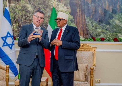 رئيس إقليم أرض الصومال: نتوقع إبرام اتفاقية تجارية مع إسرائيل