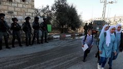 «التربية»: تصاعد جرائم الاحتلال والمستوطنين بحق المدارس والمؤسسات التعليمية