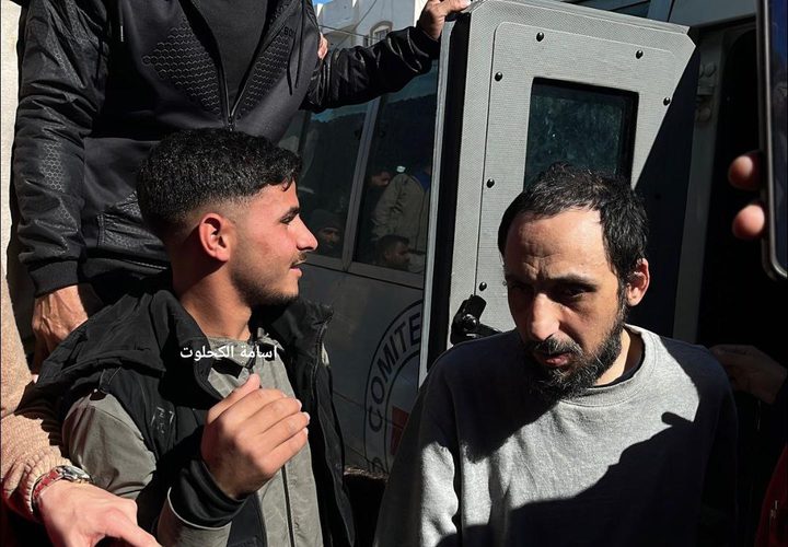 الاحتلال يفرج عن 9 أسرى من ابناء قطاع غزة اعتقلهم خلال الحرب على القطاع.