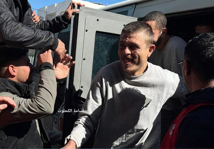 الاحتلال يفرج عن 9 أسرى من ابناء قطاع غزة اعتقلهم خلال الحرب على القطاع.