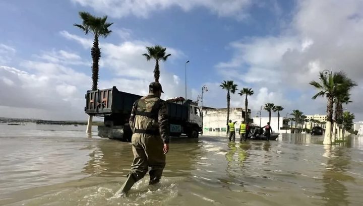 المغرب: إجلاء أكثر من 100 ألف شخص شمال غرب البلاد تحسبًا للفيضانات