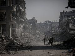 تواصل الغارات الإسرائيلية.. 20 شهيدًا وجرحى بمناطق مختلفة من قطاع غزة