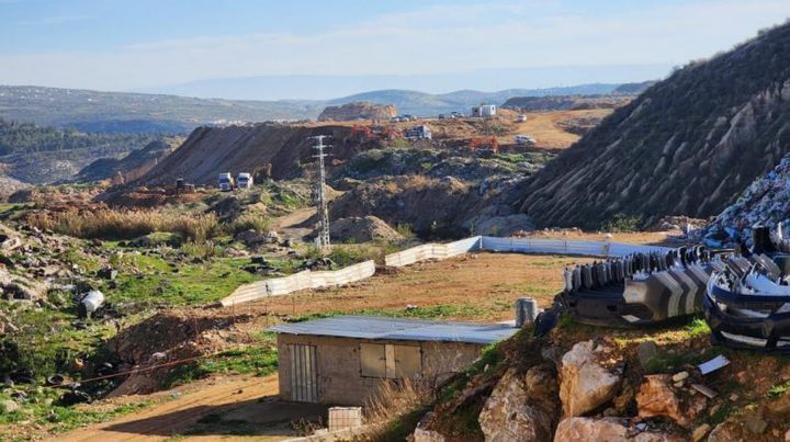 محافظة القدس: سلطات الاحتلال تبدأ بشق "شارع 45" الاستيطاني شمال القدس المحتلة