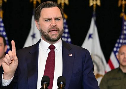 فانس: ترامب سيلجأ إلى "الخيار العسكري" إذا استنفد خياراته في إيران