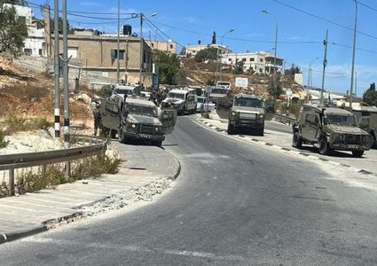 الاحتلال ينصب حاجزا عسكريا عند مدخل سنجل شمال رام الله