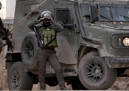 الاحتلال يعتقل 7 مواطنين شرق قلقيلية