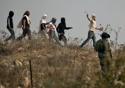 مستوطنون يقتحمون فصايل ويرعون أغنامهم بين منازل المواطنين