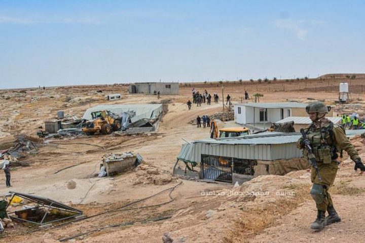 الاحتلال يعتقل مواطنين من يطا جنوب الخليل