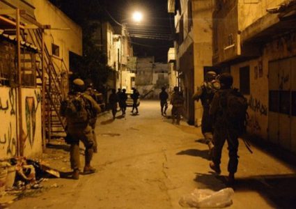الاحتلال يقتحم بلدة كفر عقب شمال القدس