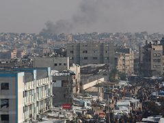 غزة: نسف مربعات سكنية بخان يونس ورفح وإطلاق نار على طول الخط الأصفر