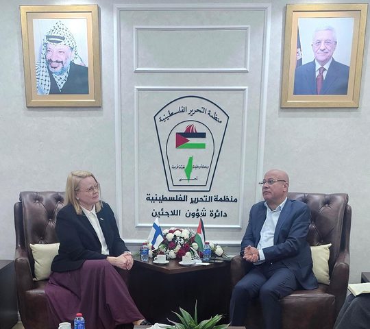أبو هولي يدعو فنلندا لتجديد اتفاقية التمويل المتعدد السنوات مع الأونروا