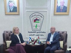 أبو هولي يدعو فنلندا لتجديد اتفاقية التمويل المتعدد السنوات مع الأونروا