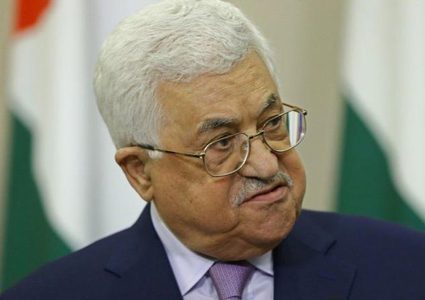 الرئيس يصدر قرارا بنشر المسودة الأولى للدستور المؤقت وفتح باب تلقي الملاحظات