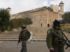 محافظ الخليل: قرارات الاحتلال الأخيرة باطلة وتشكل اعتداءً غير شرعي على المدينة