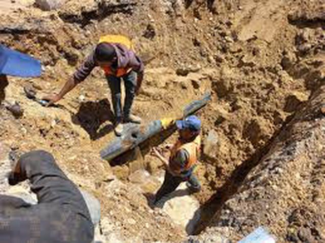 سلطة المياه تبحث إجراءات إستراتيجية لضمان صمود قطاع المياه في غزة