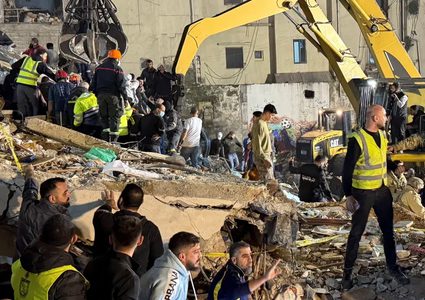 تسعة قتلى بانهيار مبنى سكني في طرابلس شمال لبنان