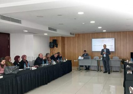 "المالية" تبحث تطوير منظومة المتابعة والتقييم لتعزيز الأداء الحكومي