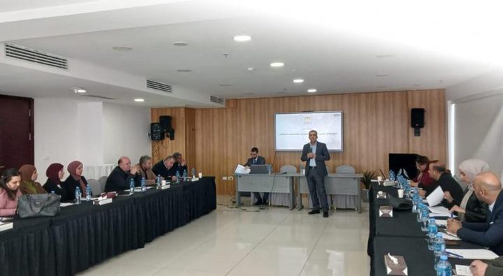 "المالية" تبحث تطوير منظومة المتابعة والتقييم لتعزيز الأداء الحكومي