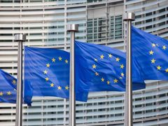 الاتحاد الأوروبي يقر تشديد إجراءات اللجوء مع إمكانية ترحيل المرفوضين لدول "آمنة"