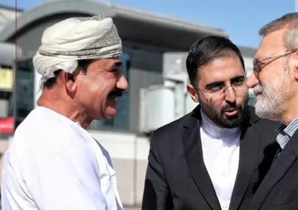 لاريجاني يزور عمان حاملا رد طهران على المحادثات