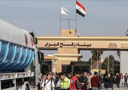 الإعلام الحكومي: 397 مسافرًا فقط من 1600 عبروا من رفح بأسبوع