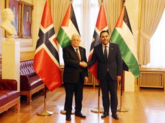 الرئيس محمود عباس يلتقي رئيس البرلمان النرويجي