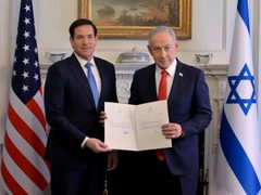 نتنياهو يوقع على وثيقة الانضمام إلى "مجلس السلام"