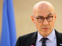 تورك: تعميق السيطرة الإسرائيلية على الأرض الفلسطينية خرق صارخ لحق تقرير المصير