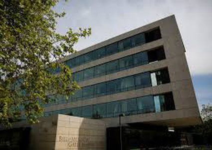 مؤسسة جيتس تنفي دفع أي أموال لإبستين