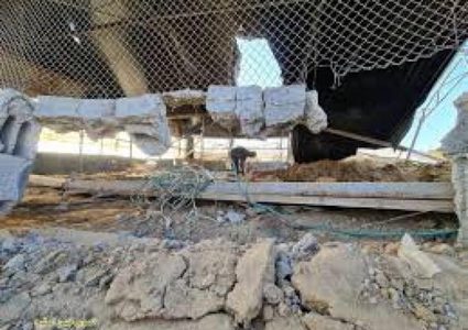 قوات الاحتلال تهدم مزرعة دواجن في قرية شوفة جنوب شرق طولكرم