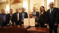 حكومة غزة تدعو لجنة إدارة القطاع للحضور ومباشرة مهامها