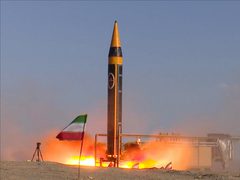 بين واشنطن وتل أبيب: صواريخ باليستية وخلافات متصاعدة حول إيران