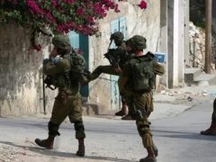 الاحتلال يعتقل 5 مواطنين من قراوة بني حسان غرب سلفيت