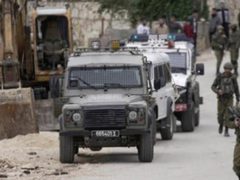 الاحتلال يحاصر مسجدا في تلفيت جنوب نابلس